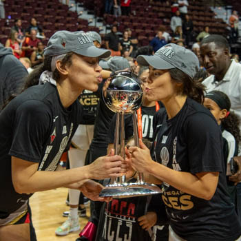 Inside Aces 2022 WNBA championship banner-raising